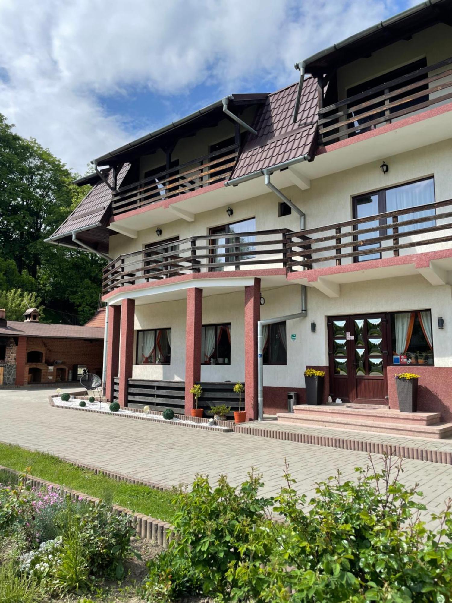 Pensiunea Andora Moieciu de Jos Exterior foto